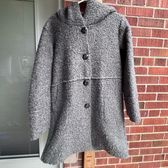Oversize women coat - Picture 1 of 9